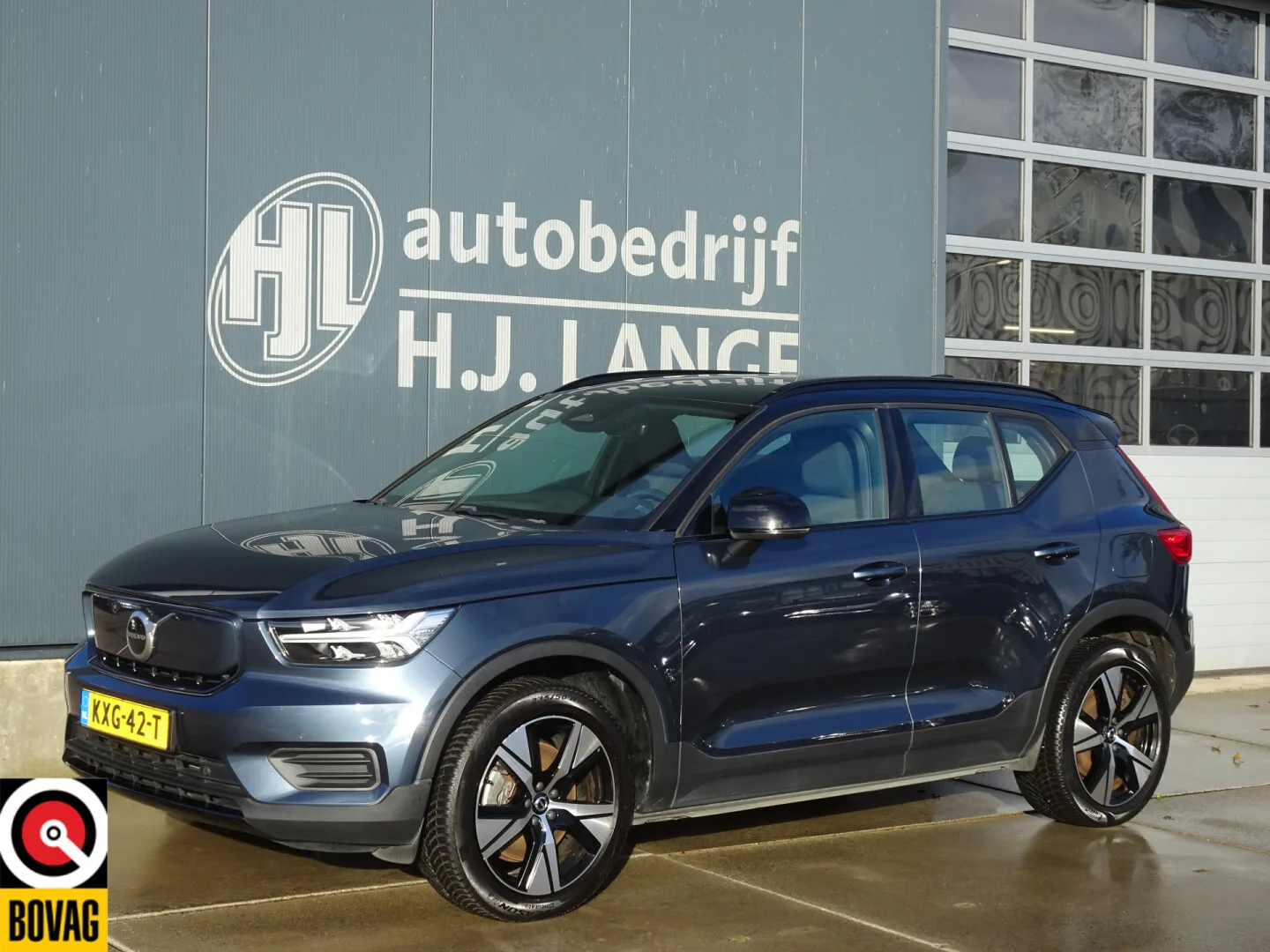 Volvo XC40 (2022) — foto 1