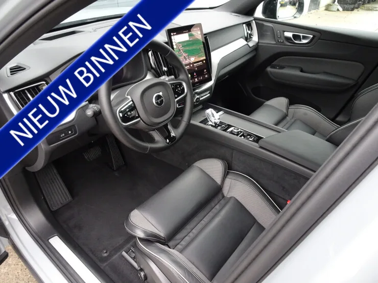 Volvo XC60 (2026) — foto 1
