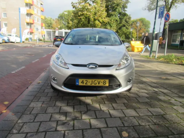 Ford Fiesta (2009) — foto 1
