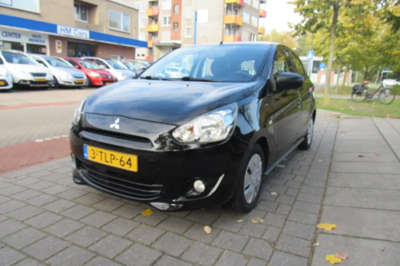 Mitsubishi Space Star (2014)