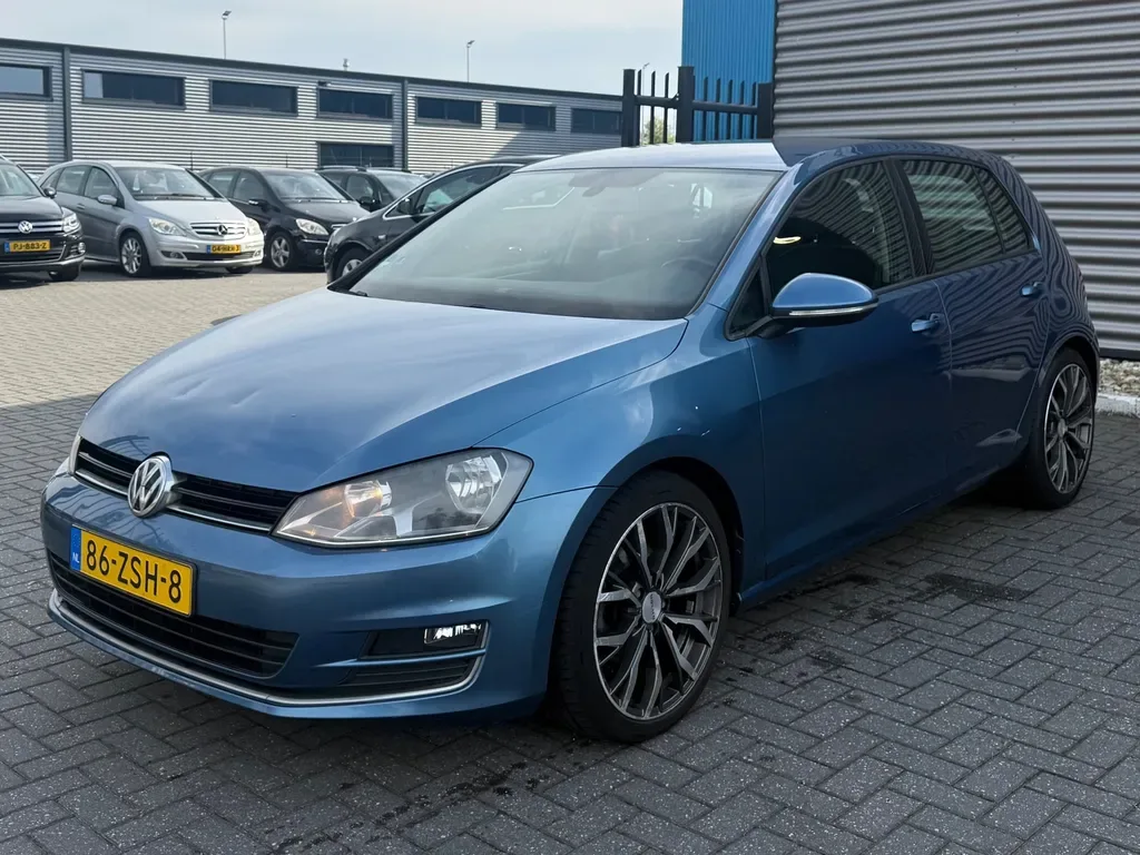 Volkswagen Golf (2013) — foto 1