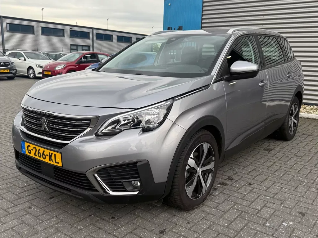Peugeot 5008 (2019) — foto 1