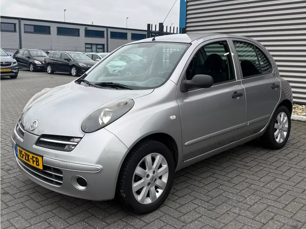 Nissan Micra (2008) — foto 1