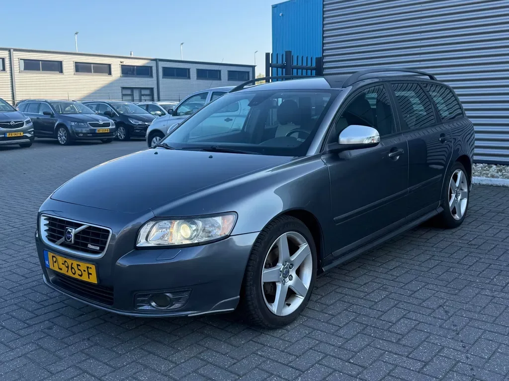 Volvo V50 (2010) — foto 1