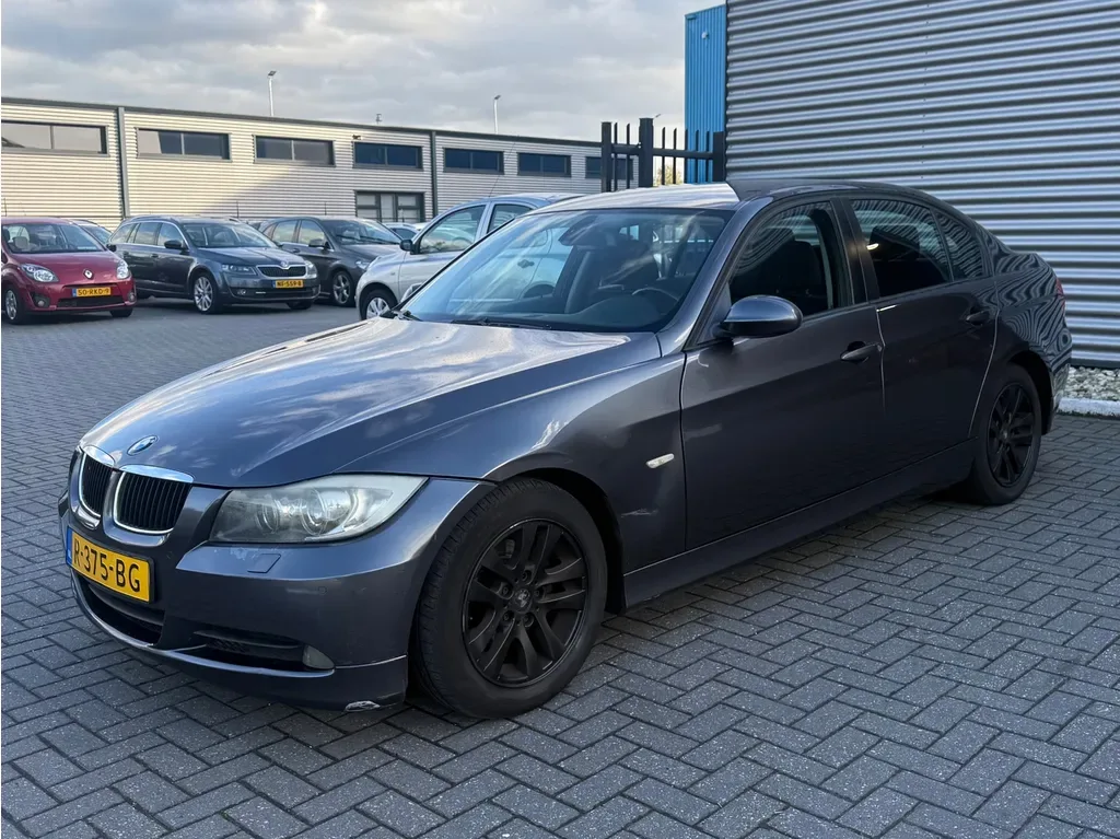 BMW 3-Serie (2005) — foto 1