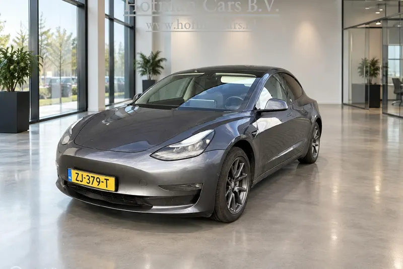 Tesla Model 3 (2019)