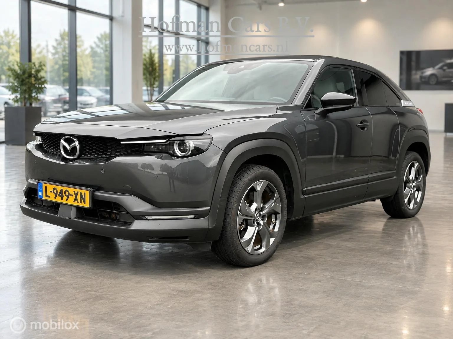Mazda MX-30 (2021) — foto 1