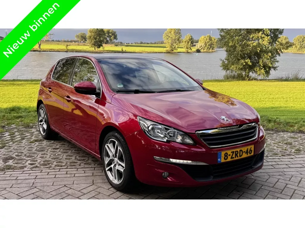 Peugeot 308 (2015) — foto 1