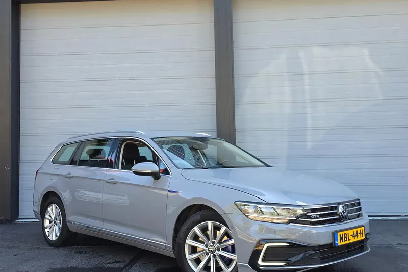 Volkswagen Passat (2023)
