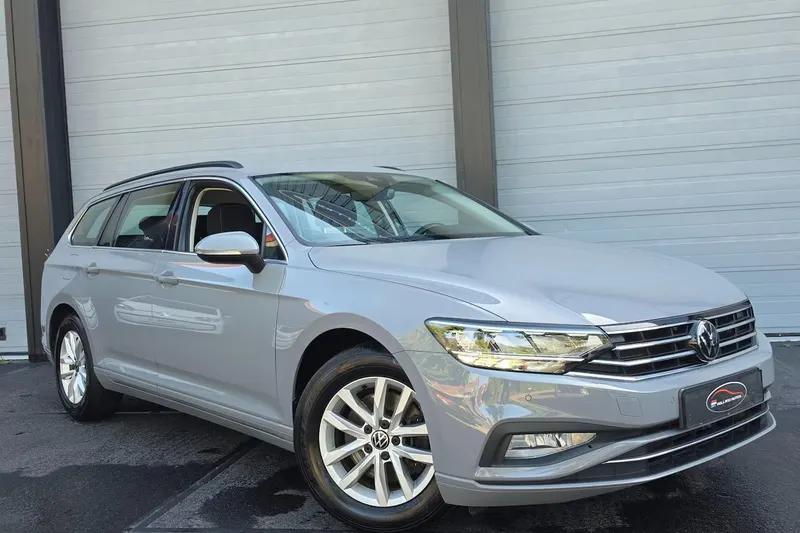 Volkswagen Passat (2023)