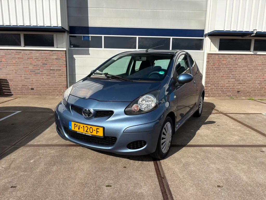 Toyota Aygo (2009) — foto 1
