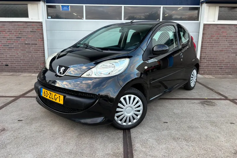 Peugeot 107 (2006)