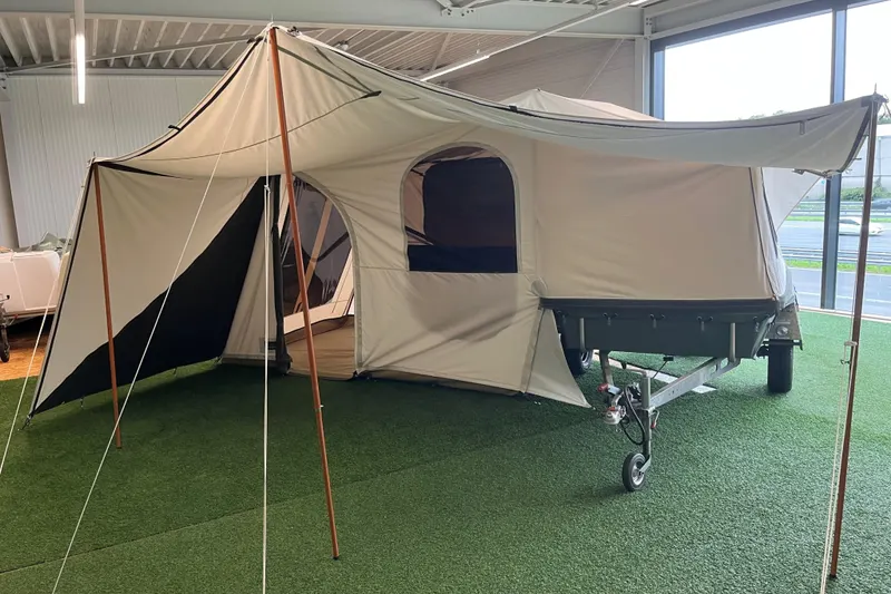 Holtkamper Cocoon (2018)