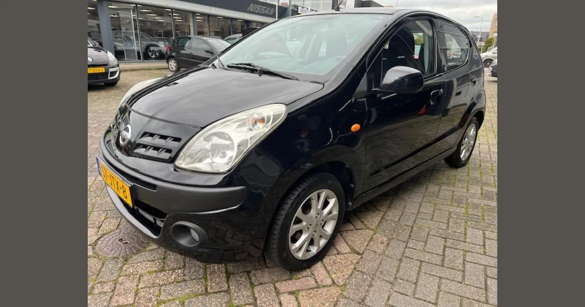 Nissan Pixo (2009) — foto 1