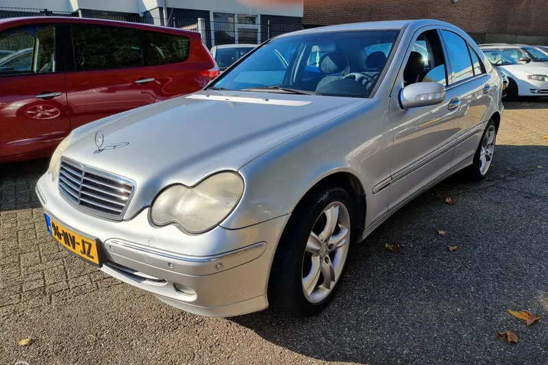 Mercedes-Benz C-Klasse (2002)