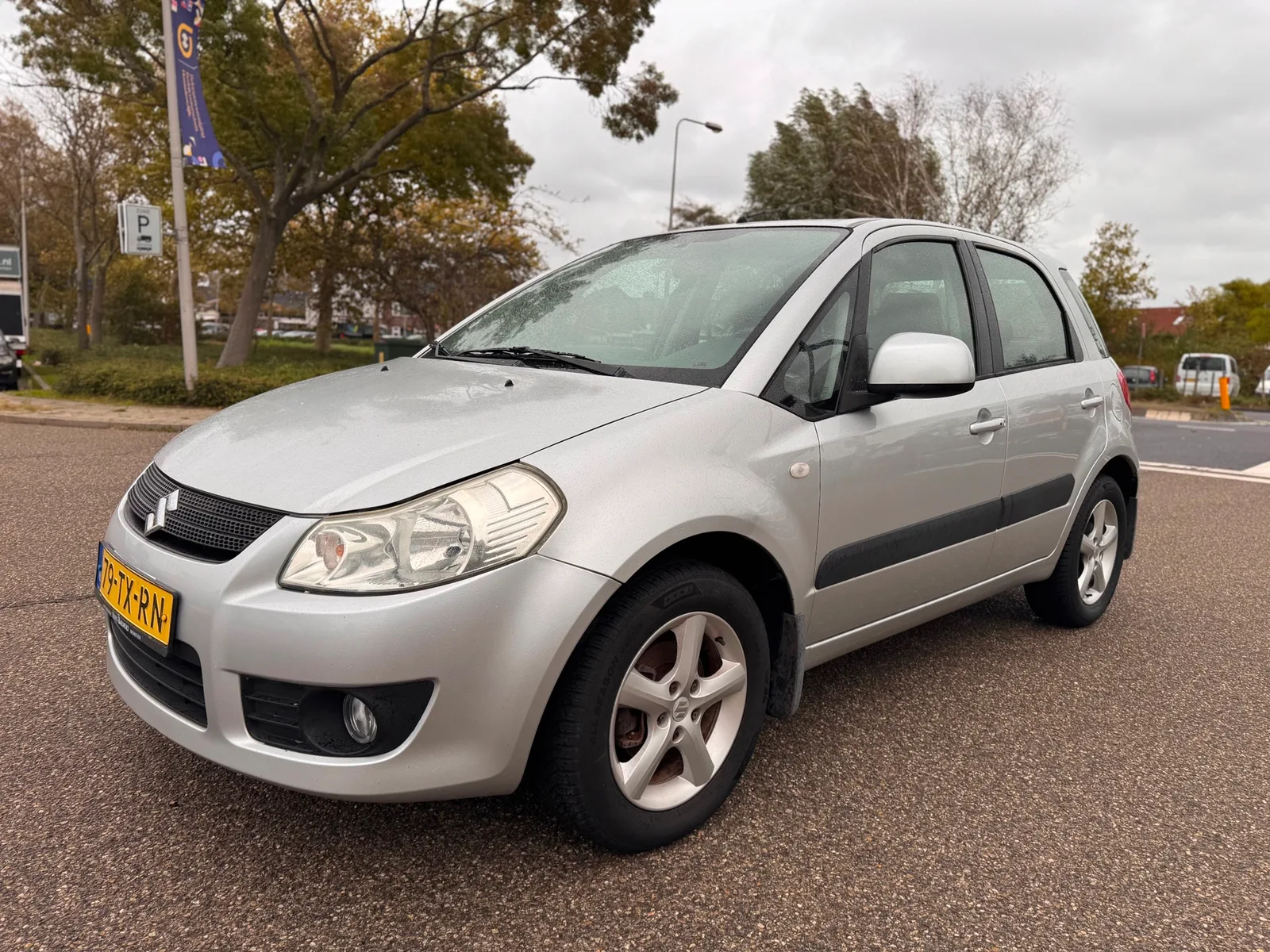 Suzuki SX4 (2007) — foto 1