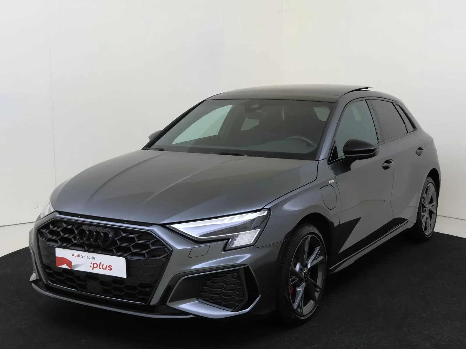Audi A3 (2024) — foto 1