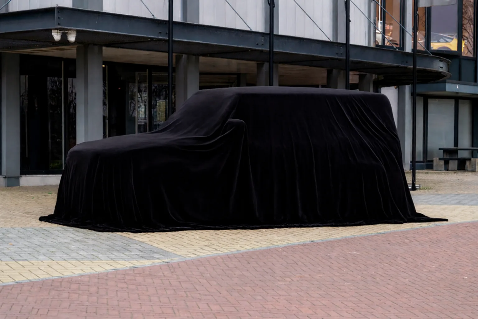 Land Rover Defender (2023) — foto 1
