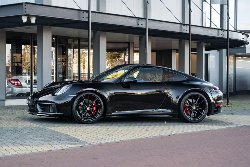Porsche 911 (2020)