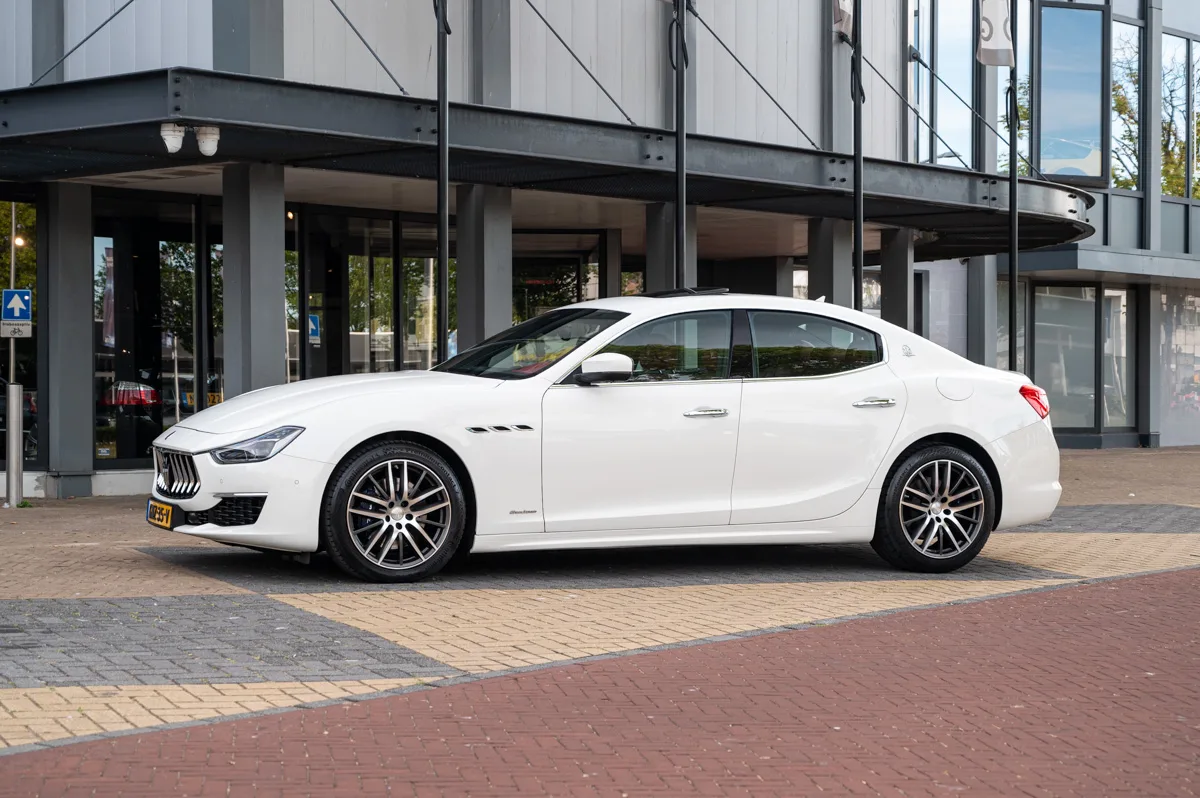 Maserati Ghibli (2019) — foto 1