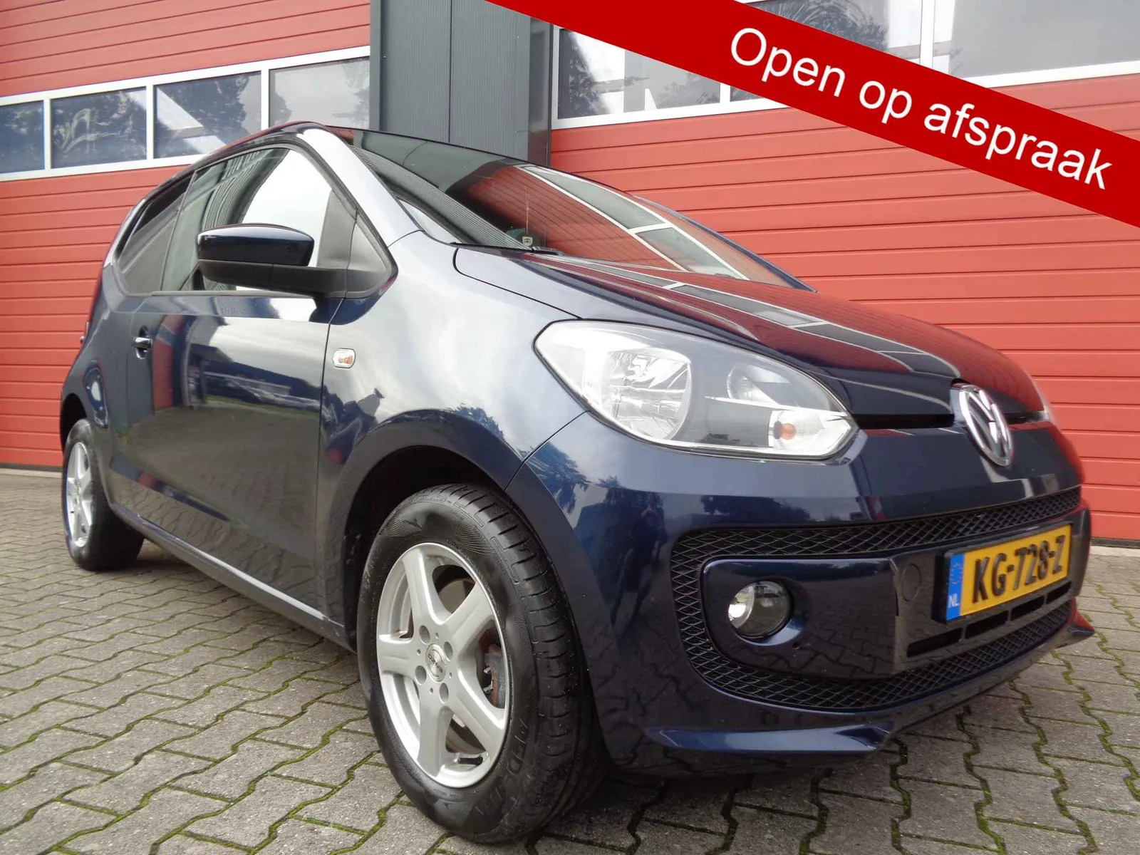 Volkswagen Up! (2012) — foto 1