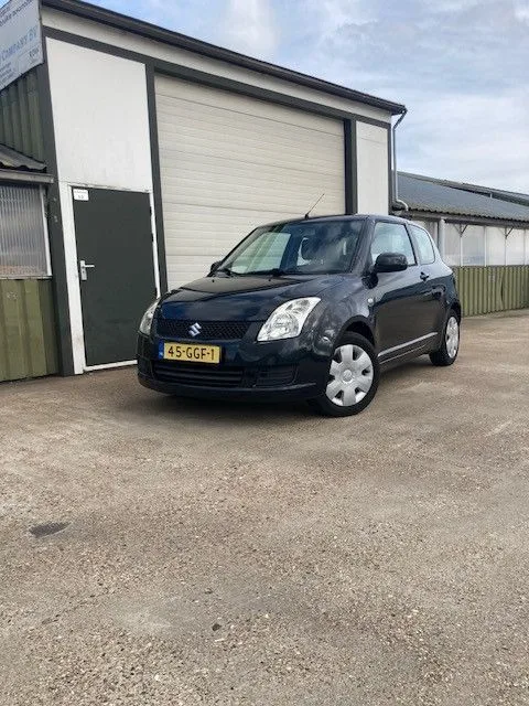 Suzuki Swift (2008) — foto 1