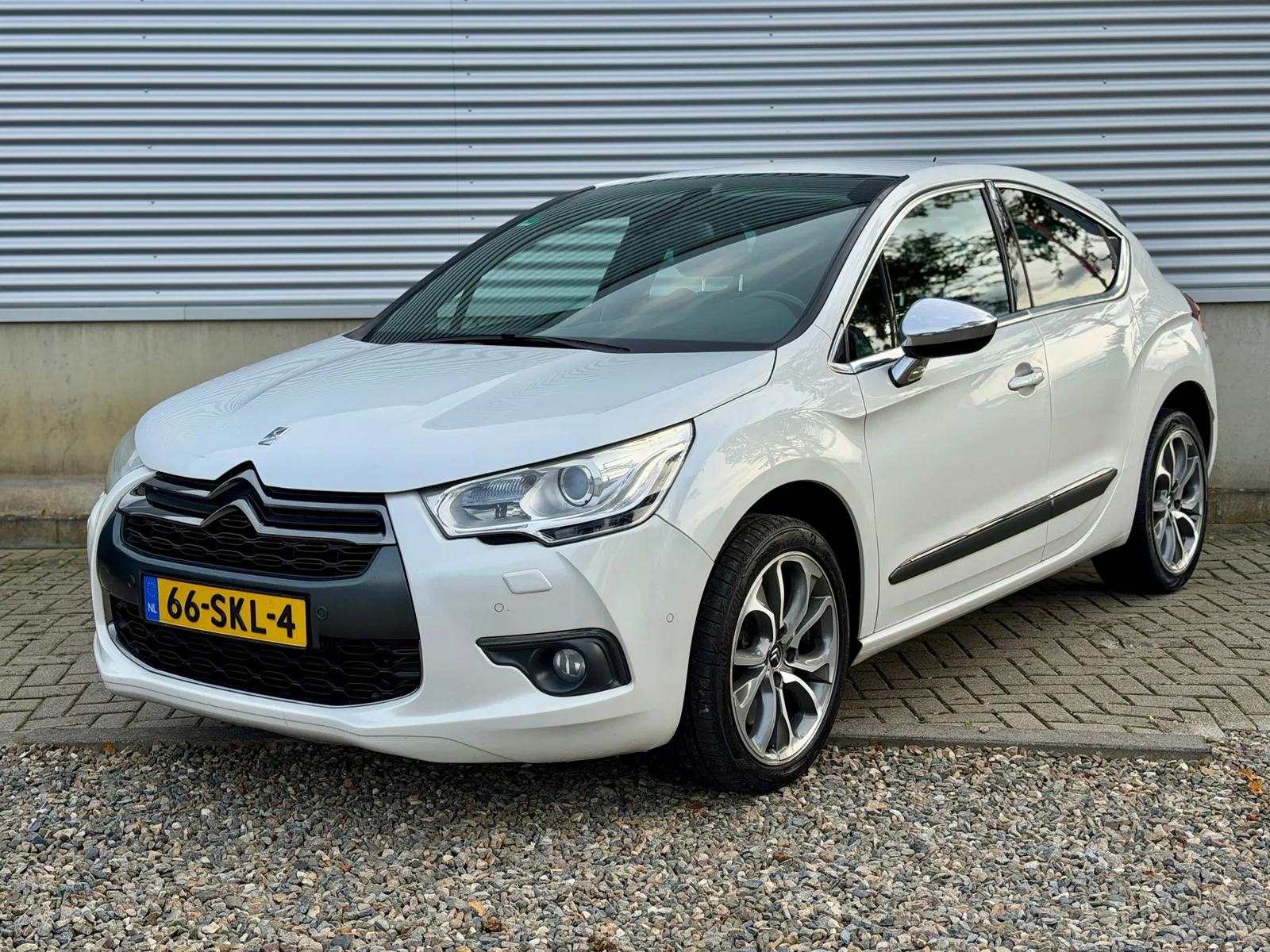 Citroën DS4 (2011) — foto 1