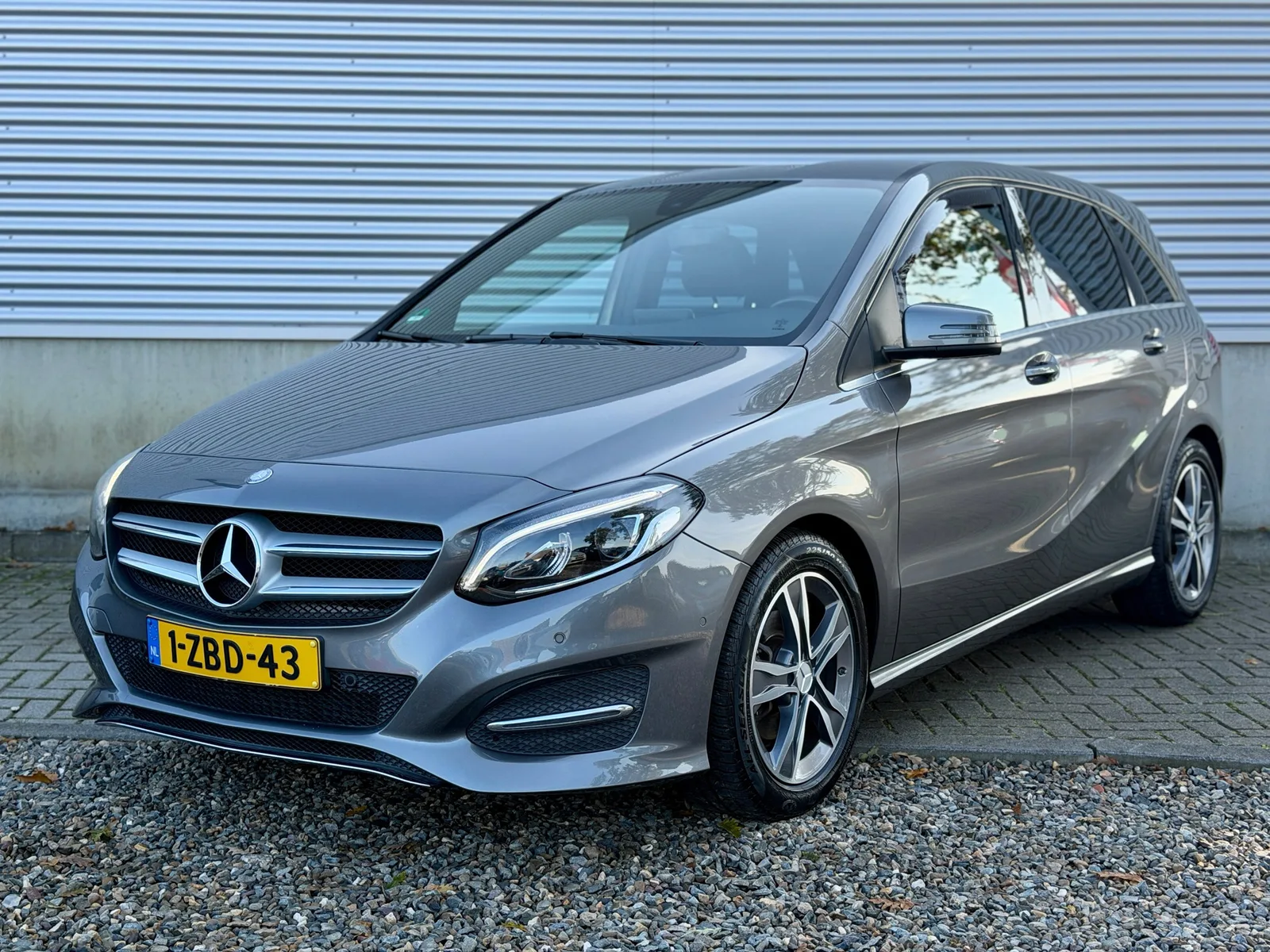 Mercedes-Benz B-Klasse (2014) — foto 1