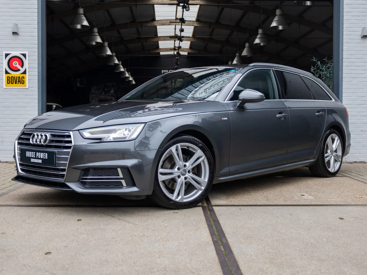 Audi A4 (2017) — foto 1