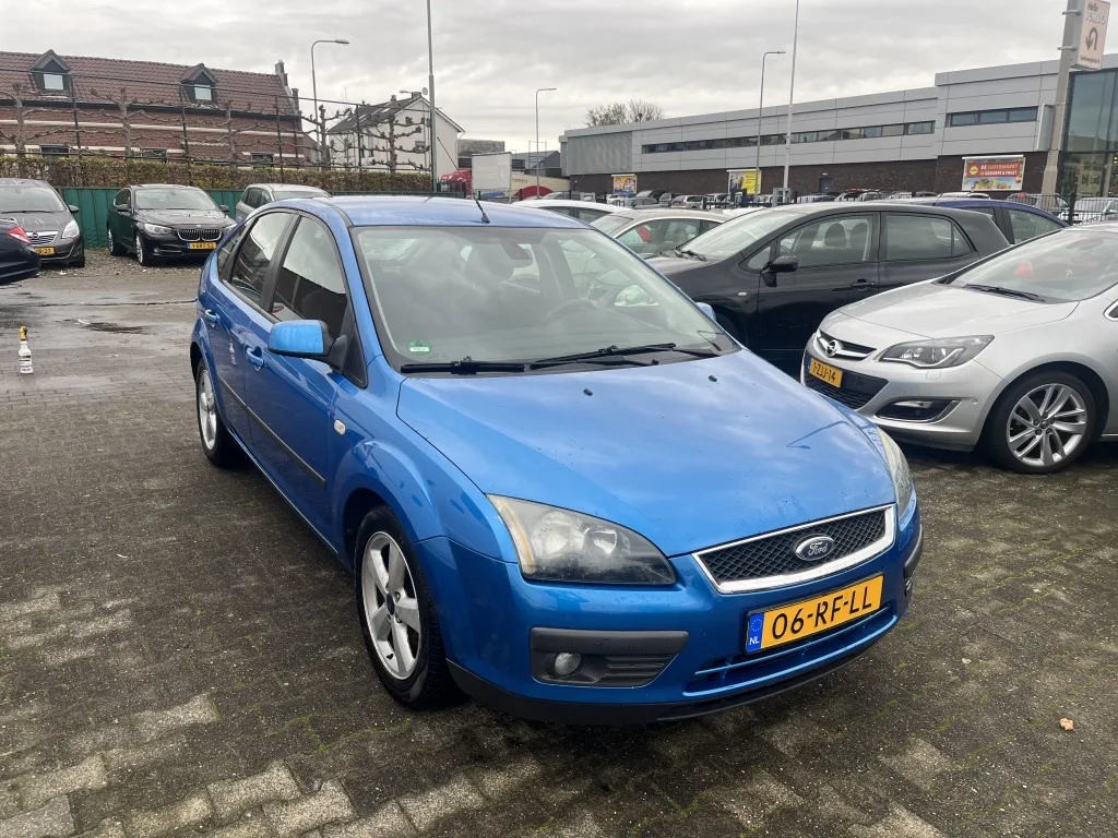 Ford Focus (2005) — foto 1