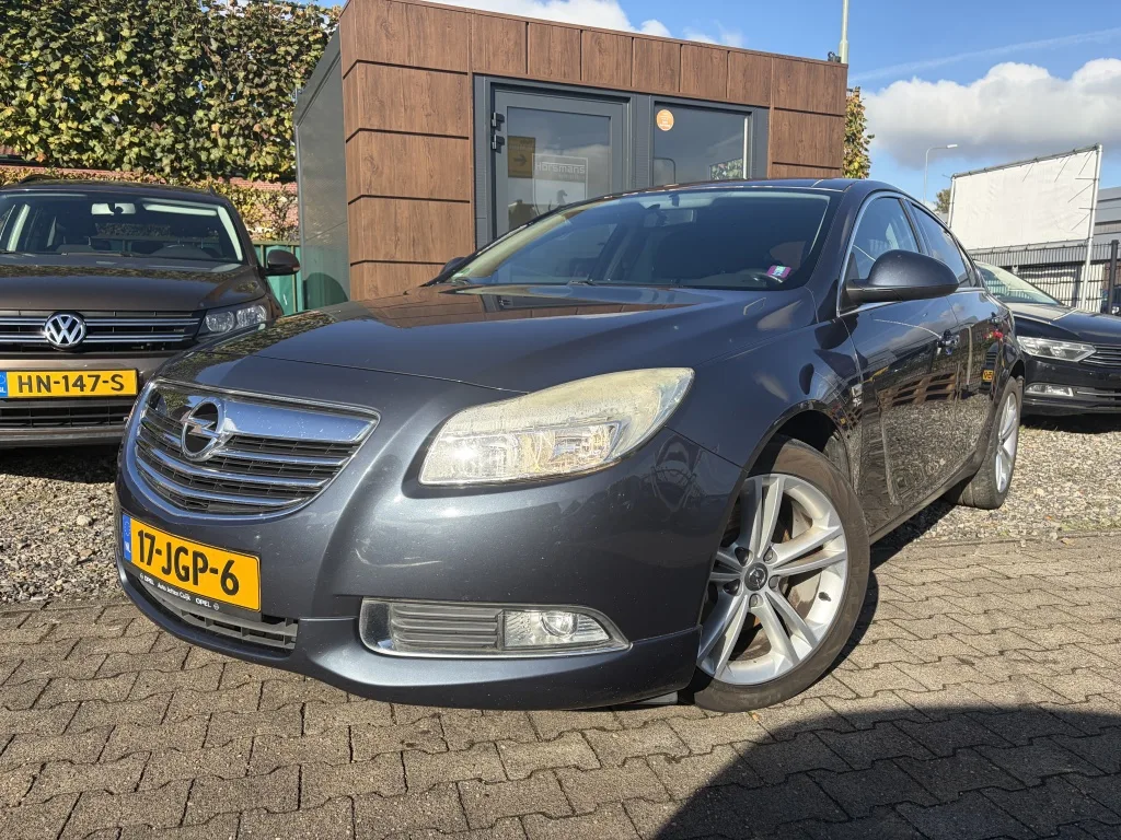 Opel Insignia (2009) — foto 1
