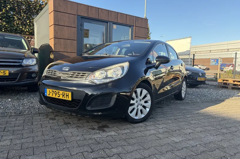 Kia Rio (2012)