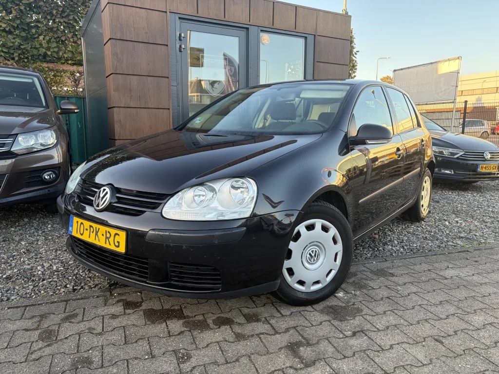 Volkswagen Golf (2004) — foto 1