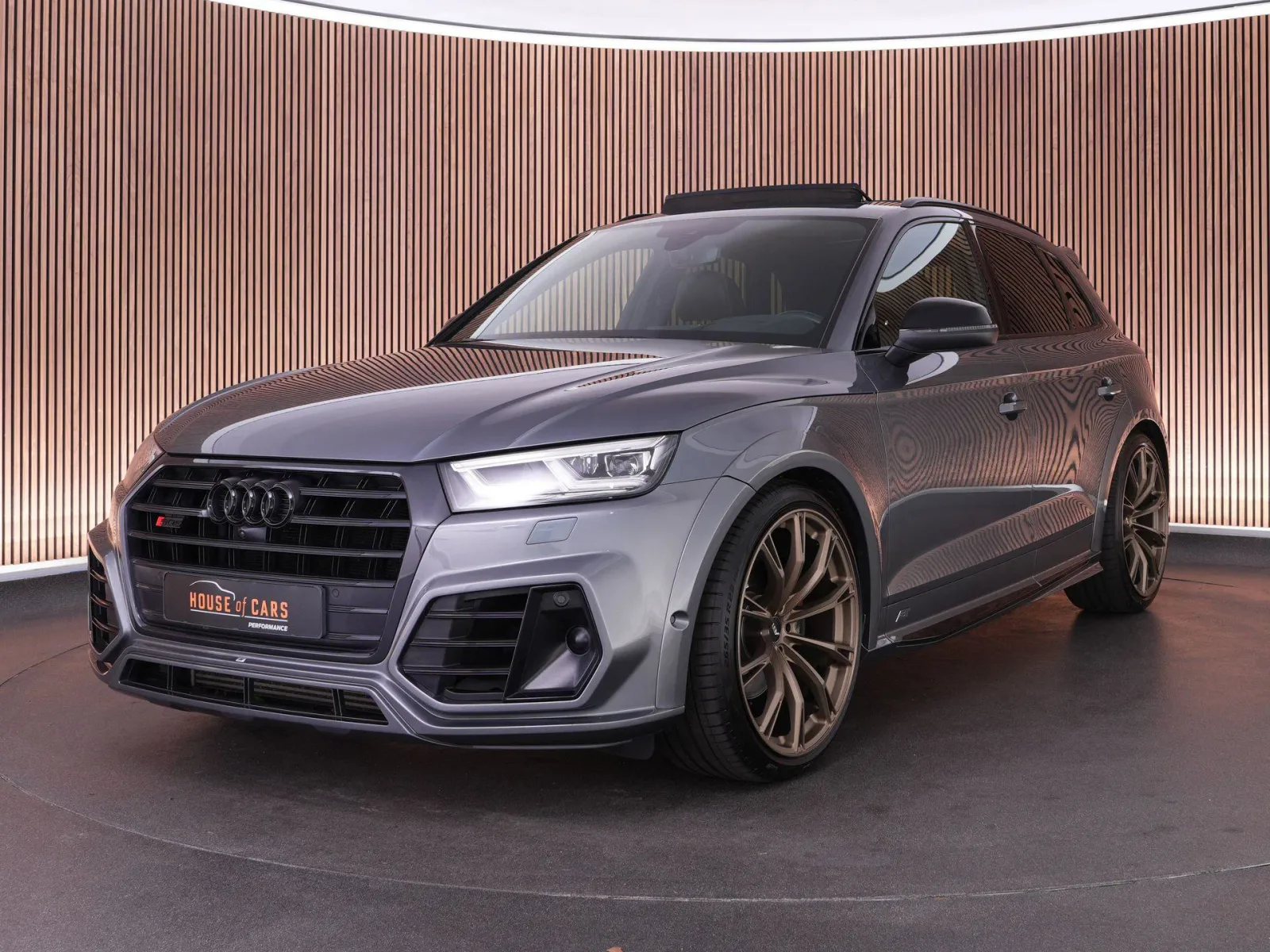 Audi SQ5 (2018) — foto 1