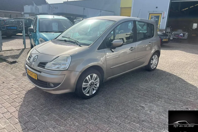 Renault Modus (2009)