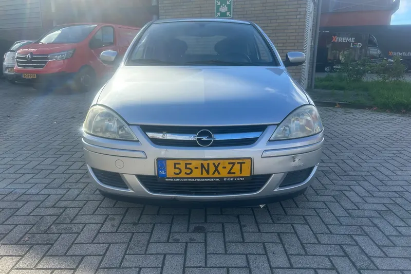 Opel Corsa (2004)