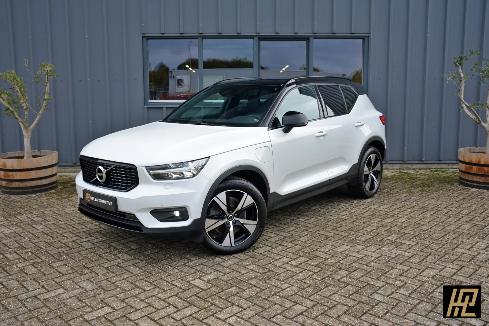 Volvo XC40 (2022) — foto 1