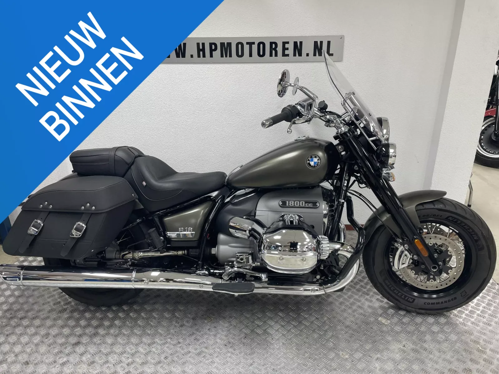 BMW R 18 Classic (2022) — foto 1