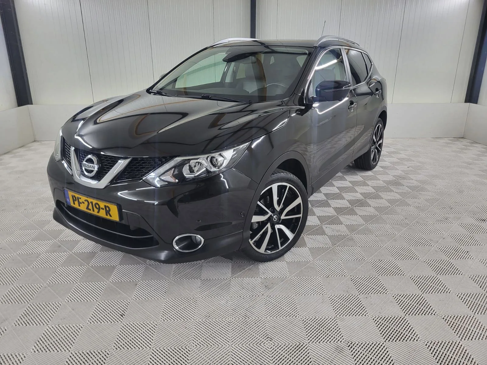 Nissan Qashqai (2017) — foto 1
