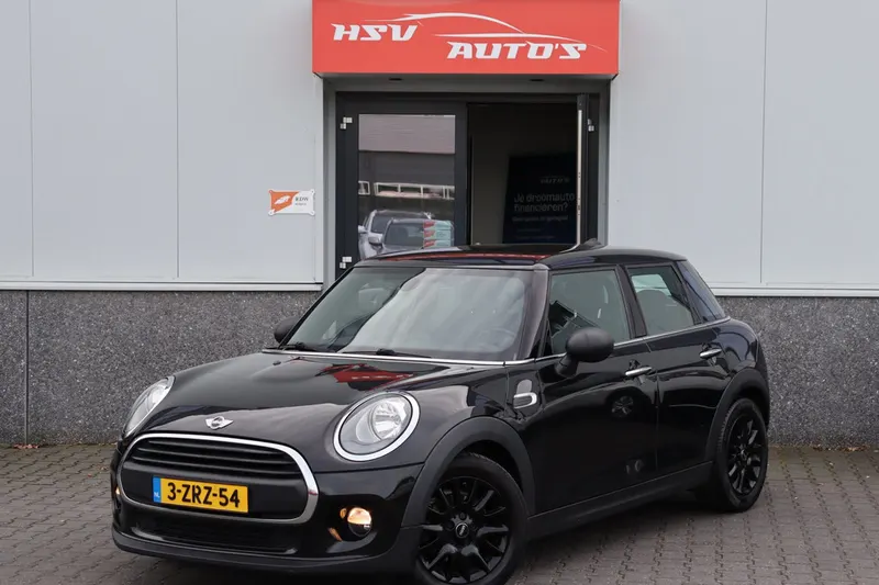 MINI One (2015)