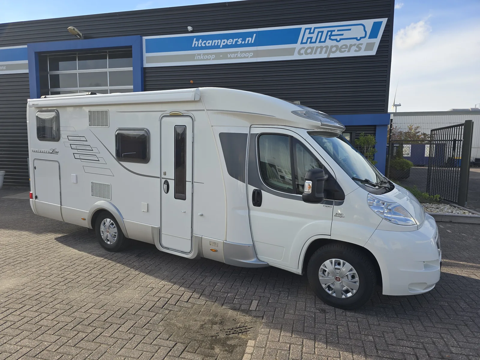 Hymer T 674 (2012) — foto 1