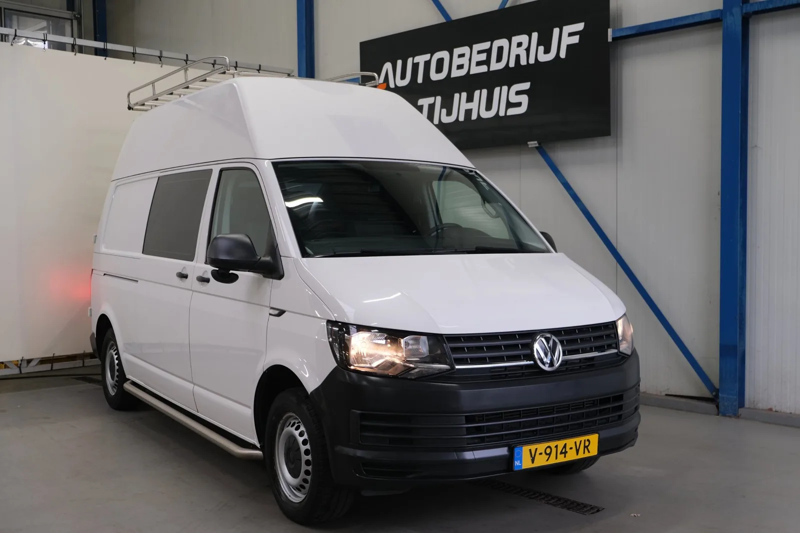 Volkswagen Transporter (2019) — foto 1