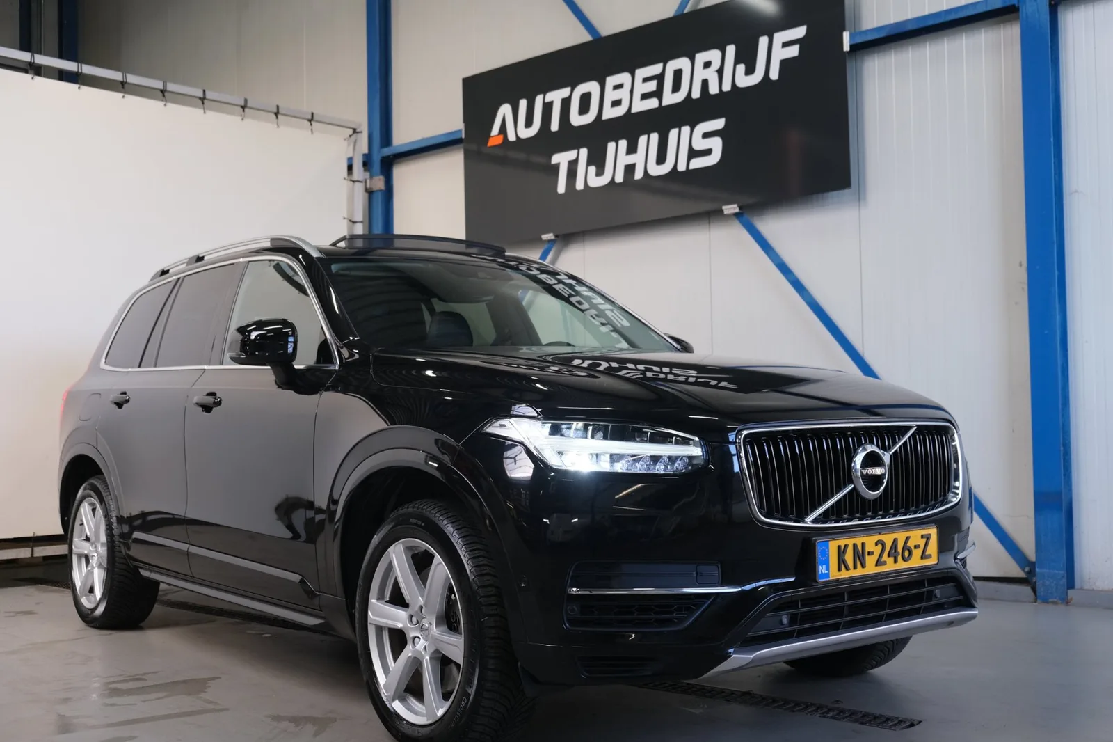 Volvo XC90 (2016) — foto 1