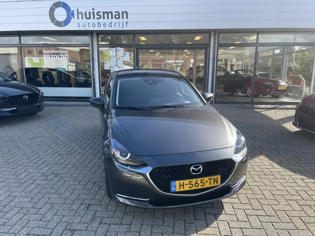 Mazda 2 (2020) — foto 1