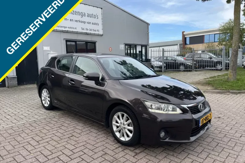Lexus CT (2011)