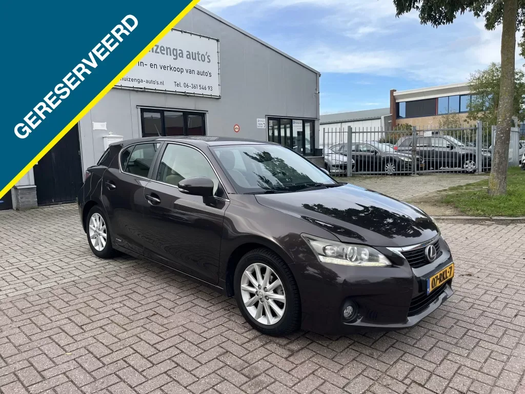Lexus CT (2011) — foto 1