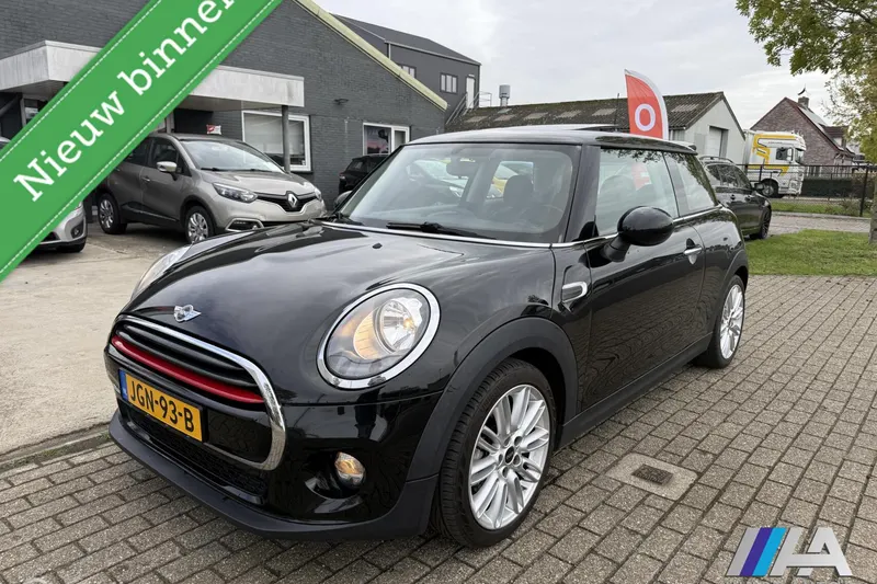 MINI One (2016)