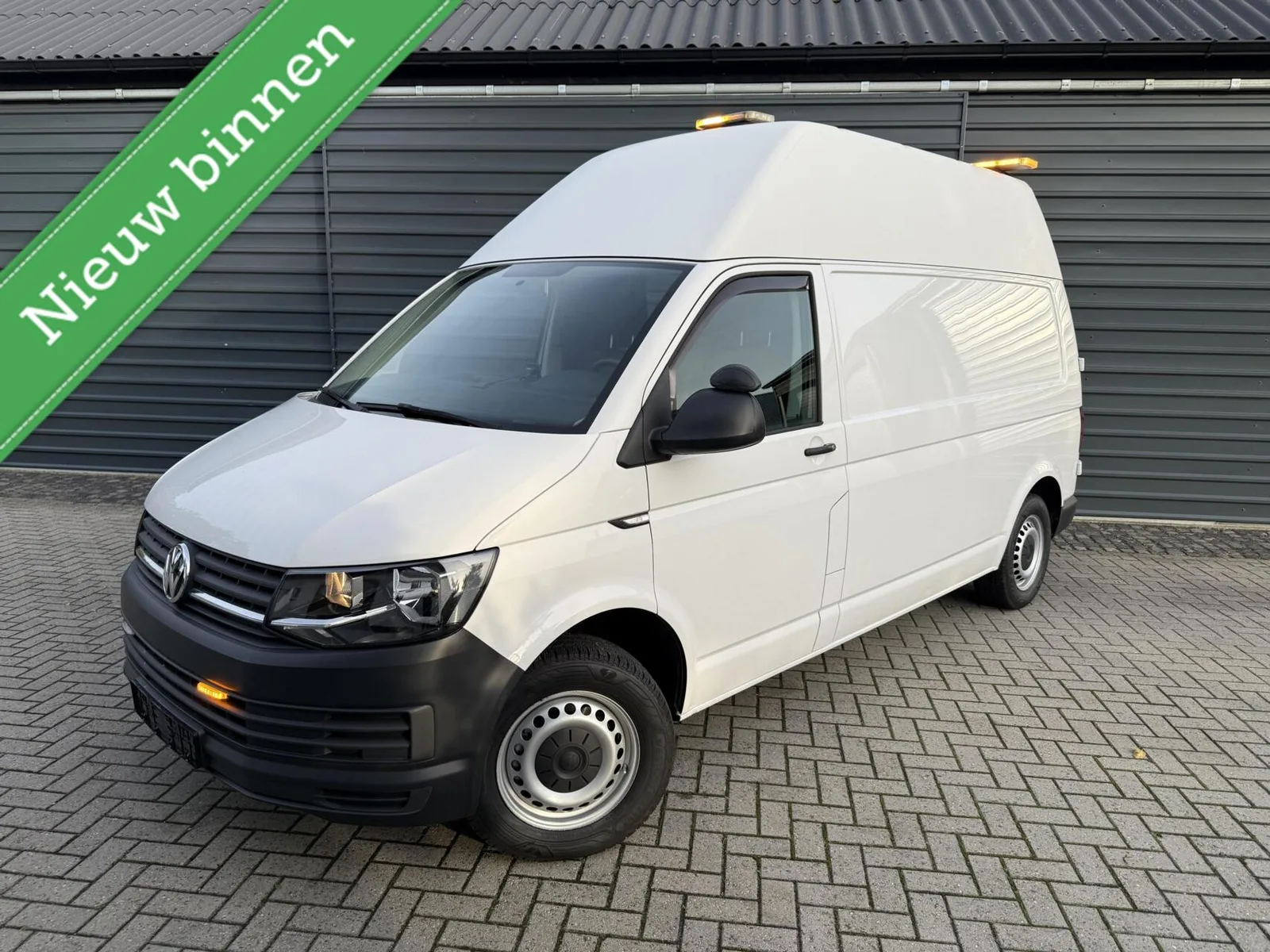Volkswagen Transporter (2018) — foto 1