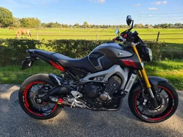 Yamaha MT-09 (2014) — foto 1