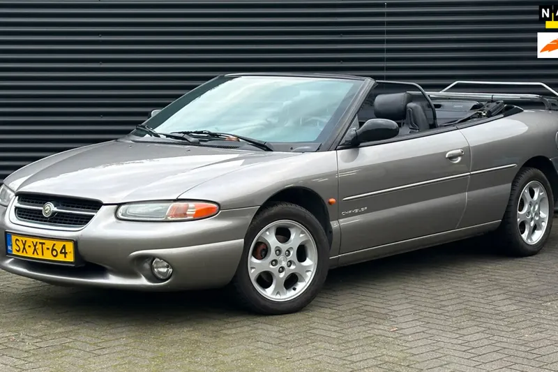 Chrysler Stratus (1998)